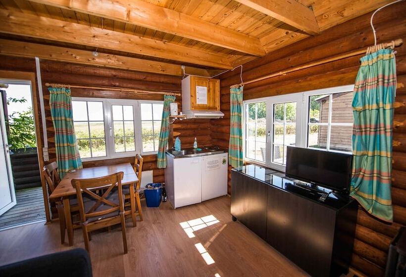 小室, Kommandørgården