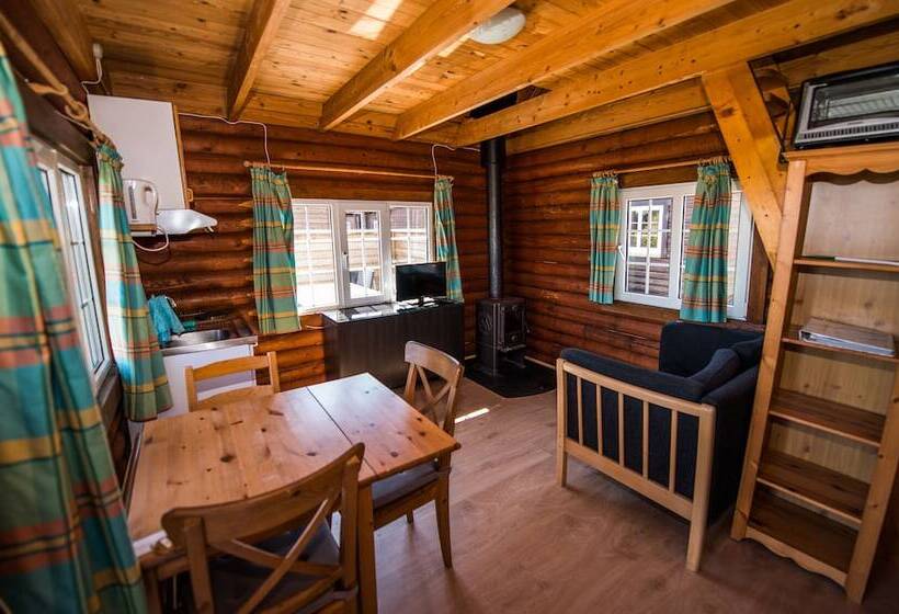 小室, Kommandørgården