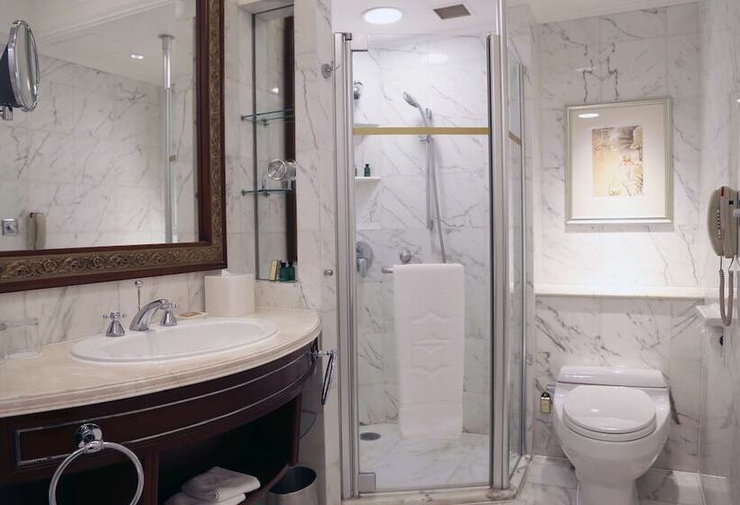 Delüks Oda, Pudong Shangrila, Shanghai