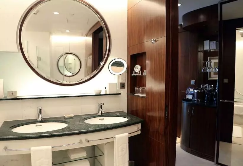 اتاق اجرایی, Pudong Shangrila, Shanghai