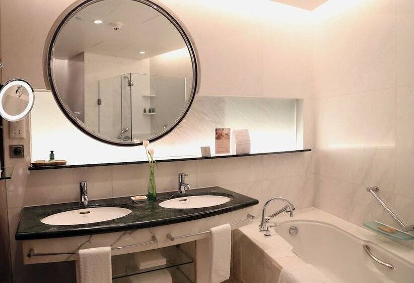 Standart Oda, Pudong Shangrila, Shanghai