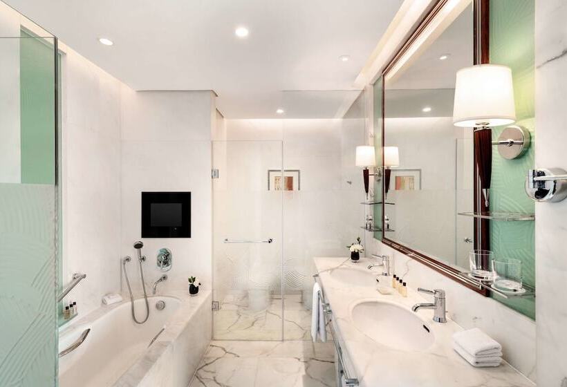 Premium Oda, Pudong Shangrila, Shanghai