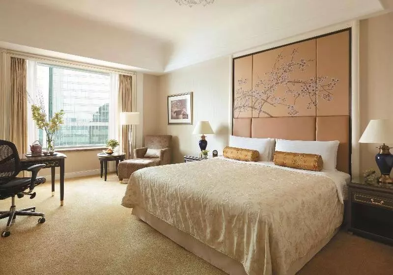 اتاق لوکس با تخت بزرگ, Pudong Shangrila, Shanghai