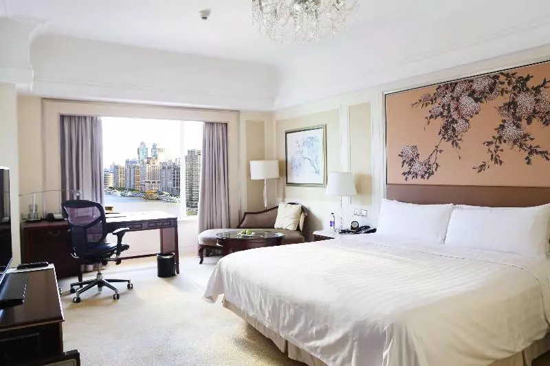 اتاق لوکس با تخت بزرگ, Pudong Shangrila, Shanghai