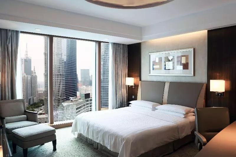 اتاق اجرایی با تخت بزرگ, Pudong Shangrila, Shanghai