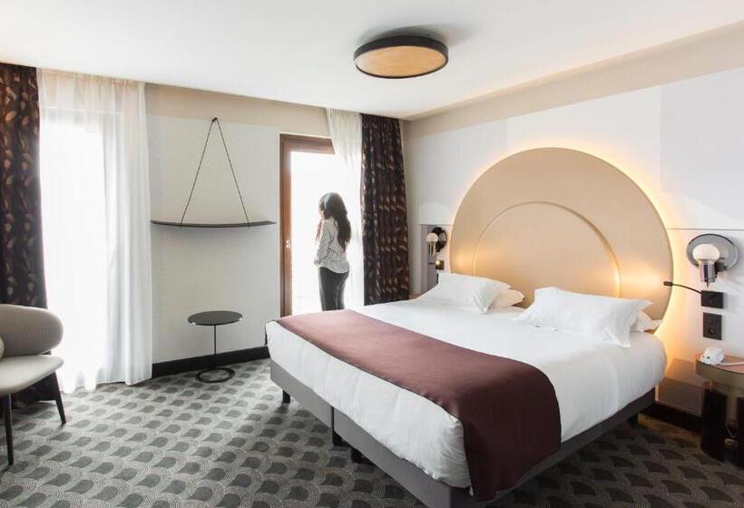 חדר סופריור, Cannes Centre Univers