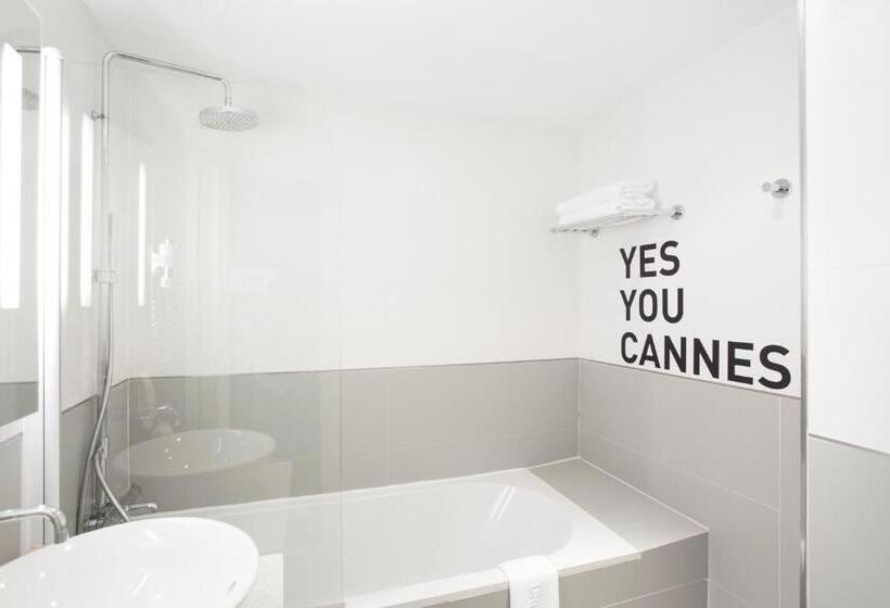اتاق سوپریور, Cannes Centre Univers