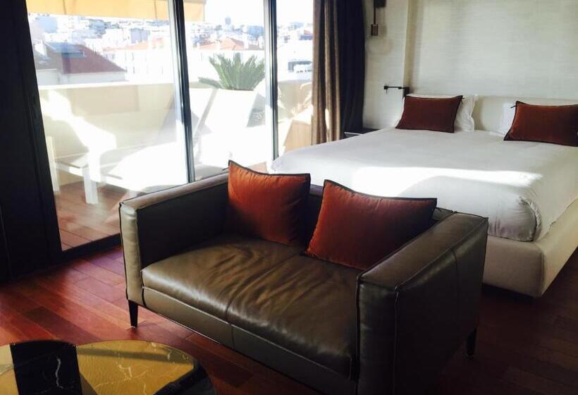 סוויטת ג'וניור עם מרפסת, Cannes Centre Univers