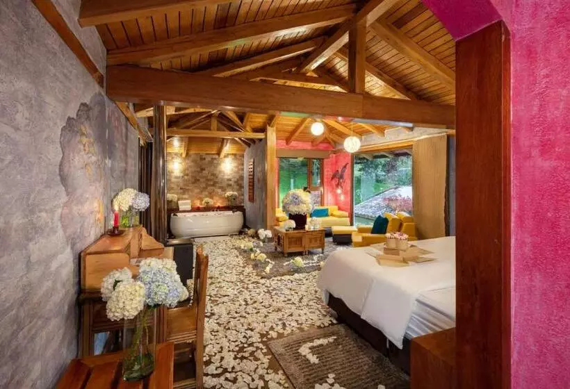 ハイドロマッサージバス付きスイート, Luna Volcán, Adventure Spa   Formerly Luna Runtún