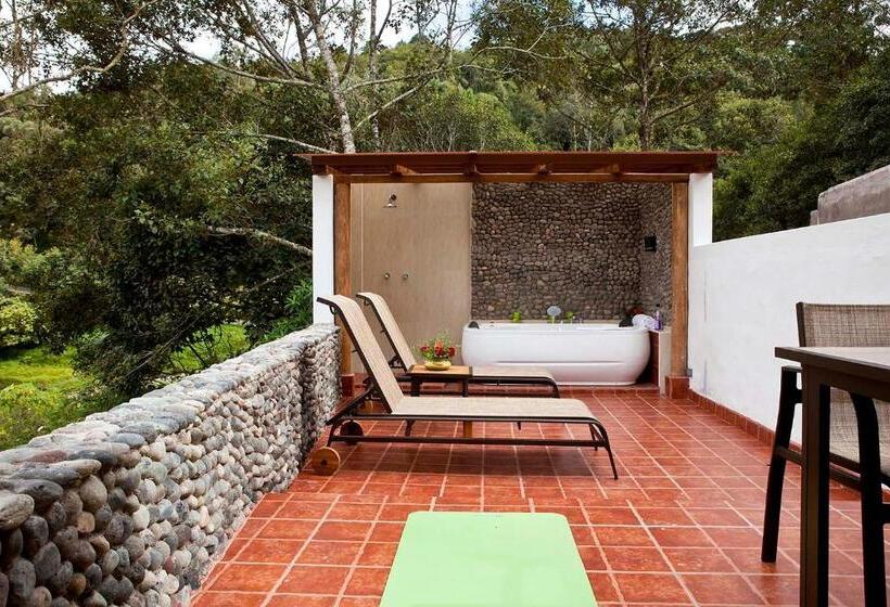 ハイドロマッサージバス付きスイート, Luna Volcán, Adventure Spa   Formerly Luna Runtún