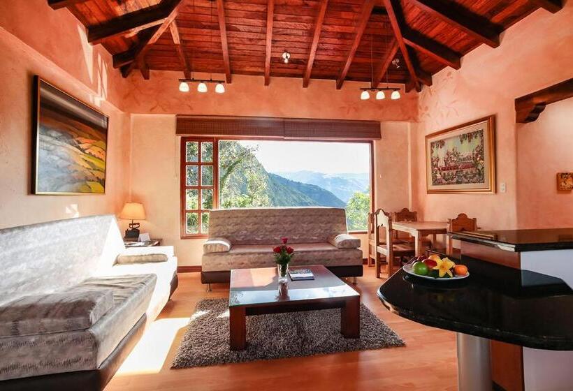 シティビュースイート, Luna Volcán, Adventure Spa   Formerly Luna Runtún