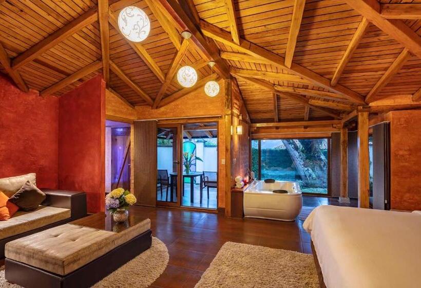 キングサイズベッドのスイートルーム, Luna Volcán, Adventure Spa   Formerly Luna Runtún