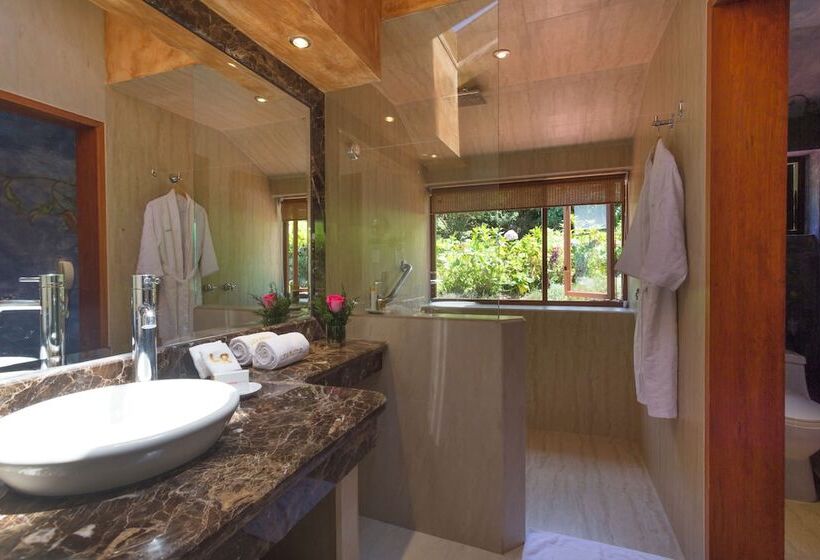 Номер Стандарт Вид на Сад, Luna Volcán, Adventure Spa   Formerly Luna Runtún