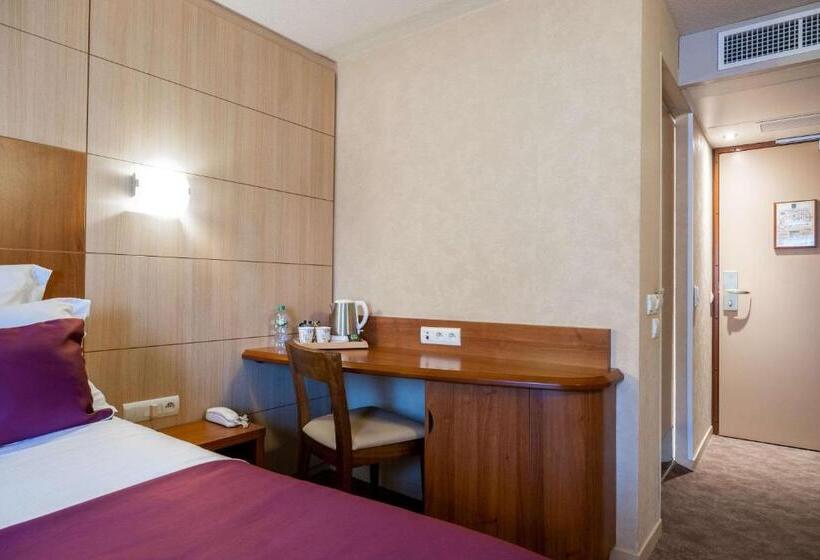 Номер Стандарт Адаптированный для Инвалидов, Quality Hotel Clermont Kennedy