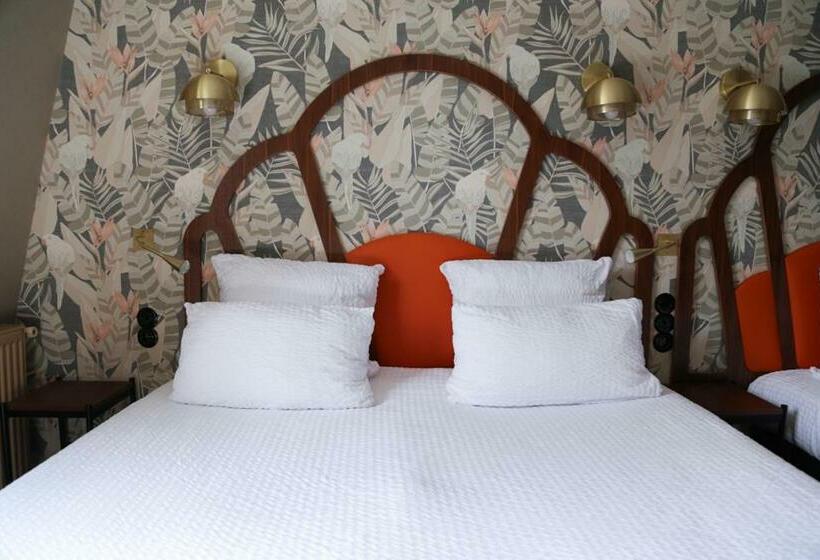 Семейный Номер, Andre Latin