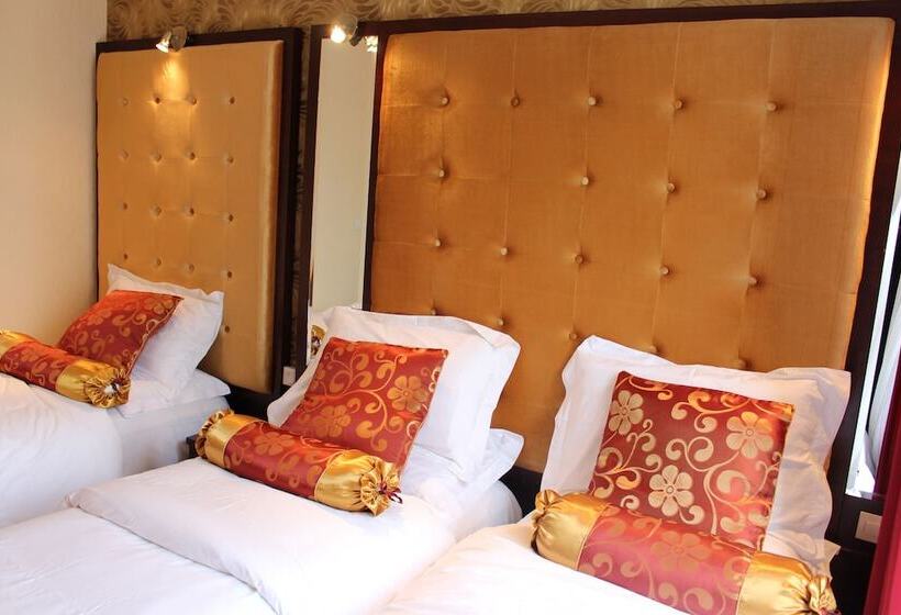 スタンダードトリプルルーム, Hôtel Des Buttes Chaumont