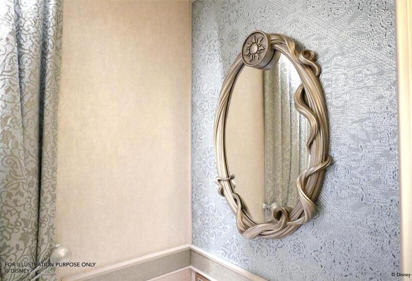 Четырехместный Номер Deluxe, Disneyland®