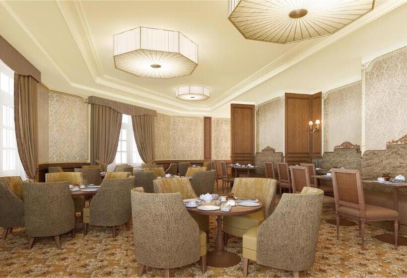 Четырехместный Номер Deluxe, Disneyland®