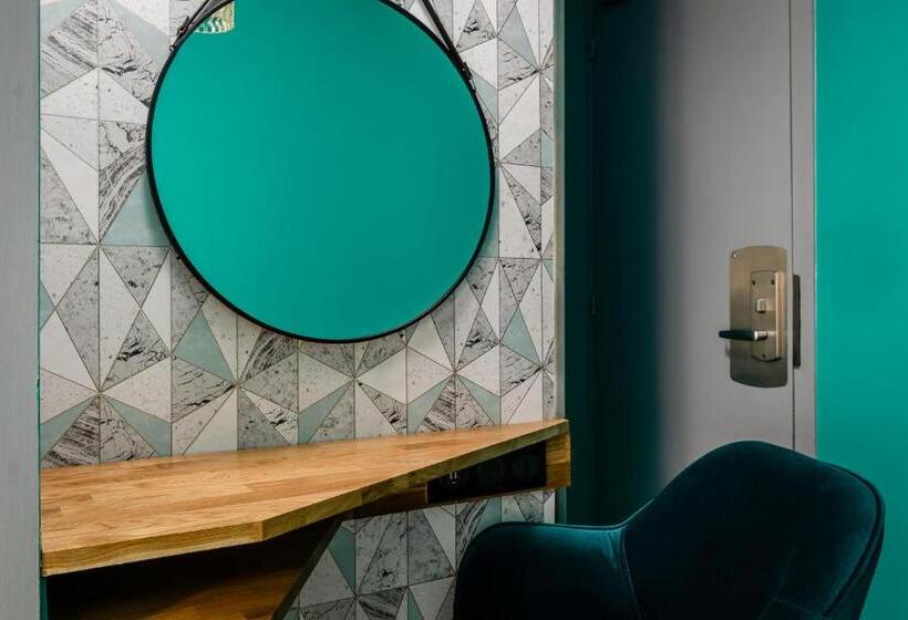 スタンダードルーム, Elysee Etoile