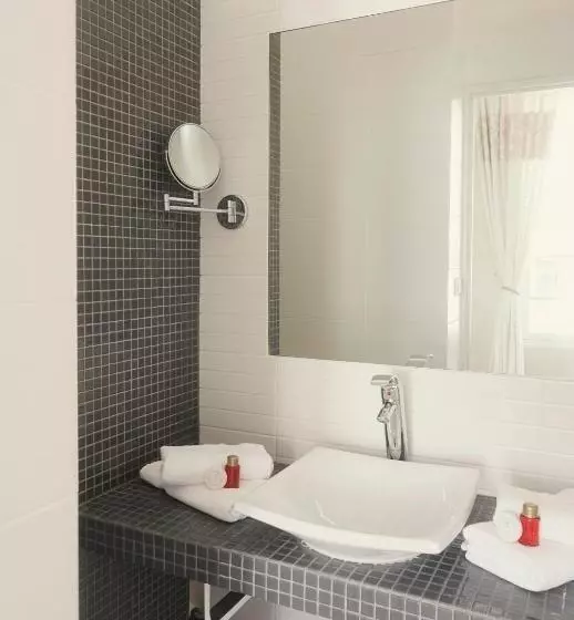 اتاق عادی, Hôtel Bristol Pau