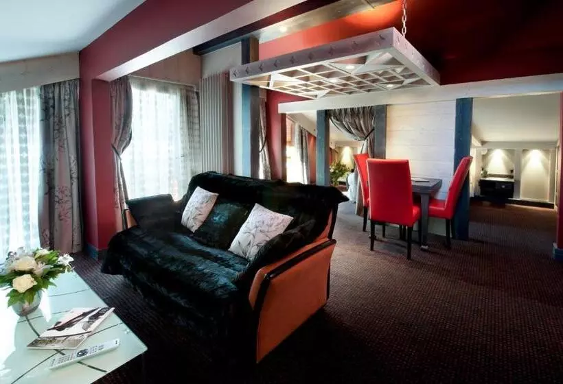 山の見えるジュニアスイート, Hôtel Les Sherpas