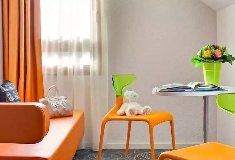اتاق خانوادگی, Ibis Styles Clermont Ferrand Aéroport