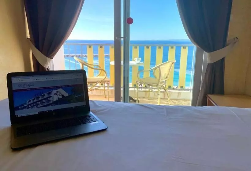 Standardzimmer mit Balkon, Le Beau Séjour