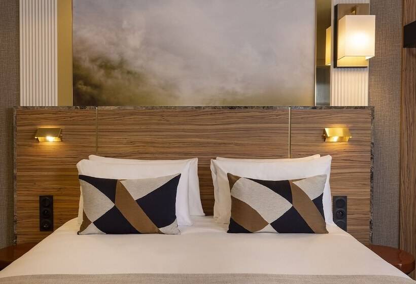 スーペリアールーム, Le Rocroy