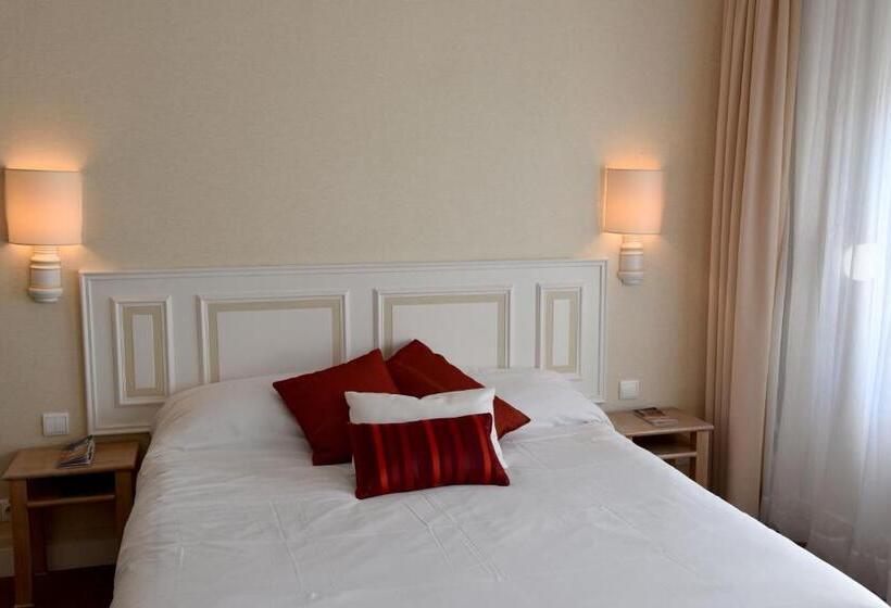 Полулюкс, The Originals City, Hôtel Chantecler, Le Mans