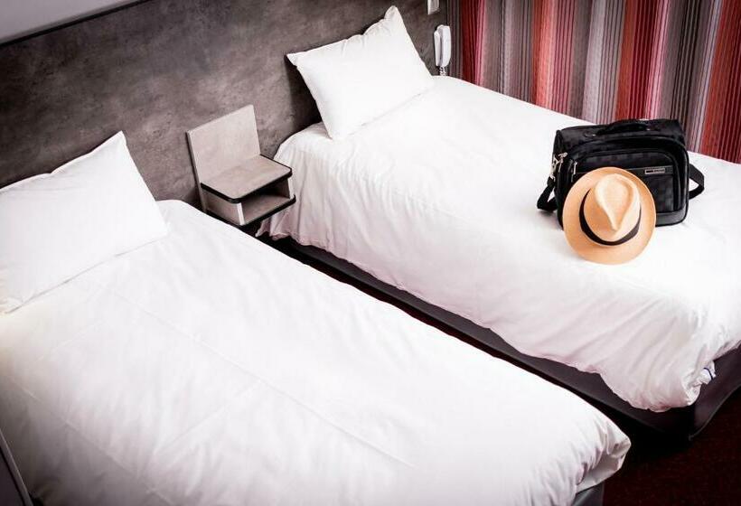 غرفة قياسية, Adonis Gapotel