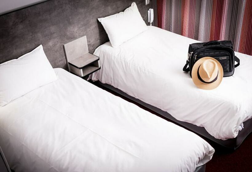 غرفة قياسية, Adonis Gapotel