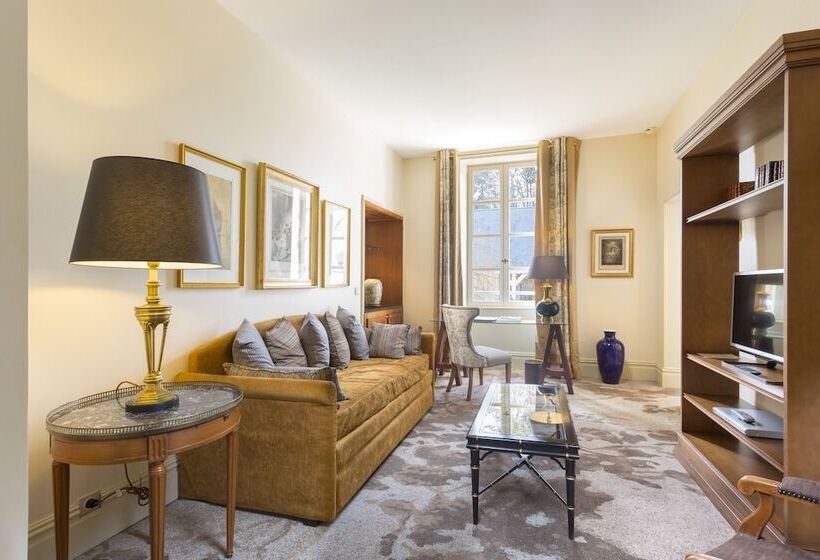 スイート, Chateau La Cheneviere