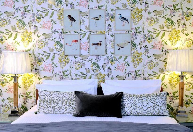 デラックスルーム, Chateau La Cheneviere