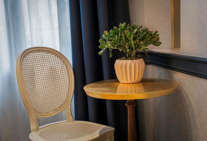 اتاق کلاسیک, De Neuve By Happyculture