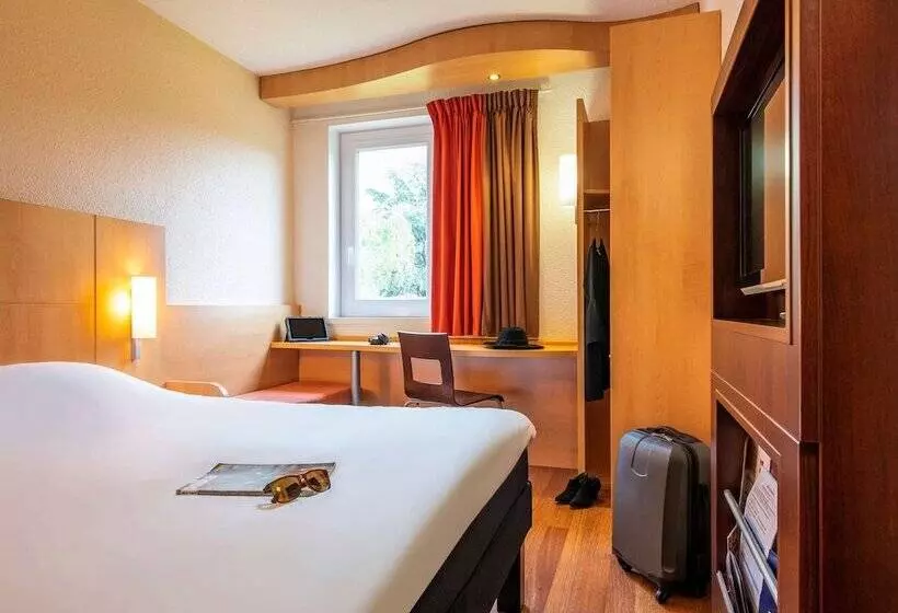 Standard-huone, Ibis Nuitssaintgeorges
