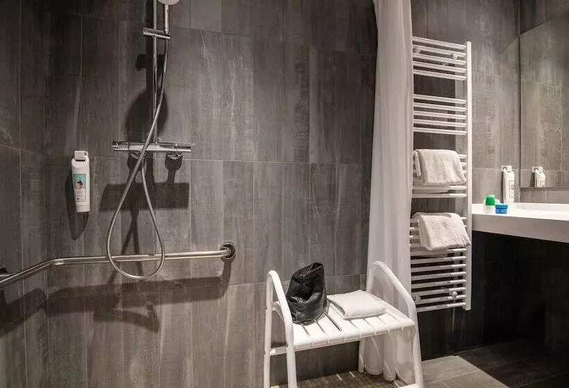 Standard-huone, Ibis Nuitssaintgeorges