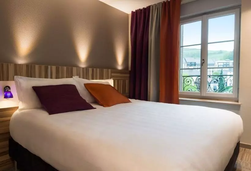スーペリアトリプルルーム, The Originals Boutique, Grand Hôtel Saintpierre, Aurillac