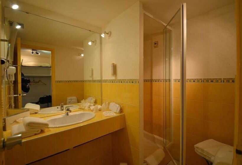 חדר קומפורט יחיד, Hôtel Bomotel