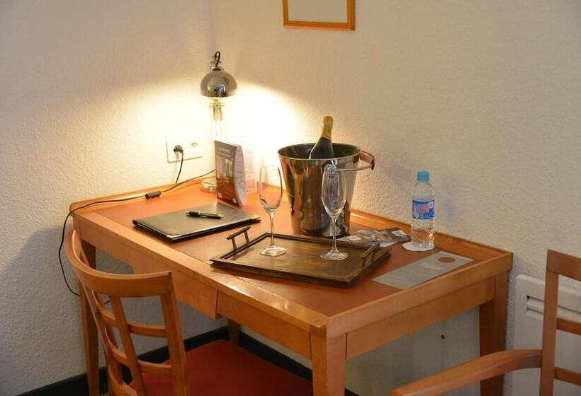 חדר סטנדרט, Hôtel Bomotel