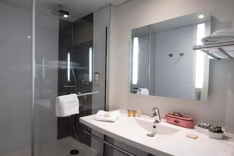 スタンダードルーム, Hôtel Mercure Lille Aéroport
