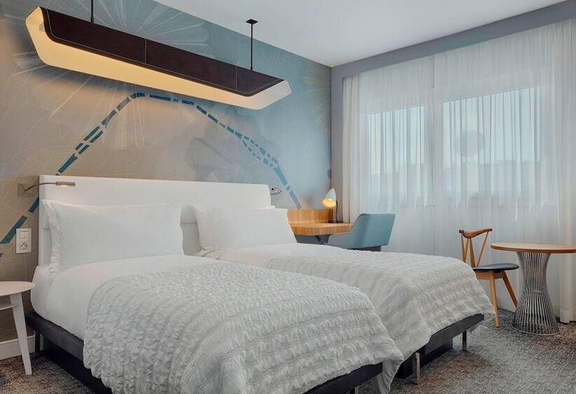 スタンダードルーム, Le Méridien Etoile