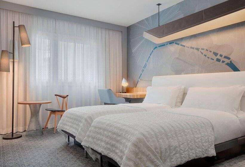 スタンダードルーム, Le Méridien Etoile