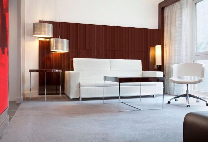 シニアスイート, Le Méridien Etoile