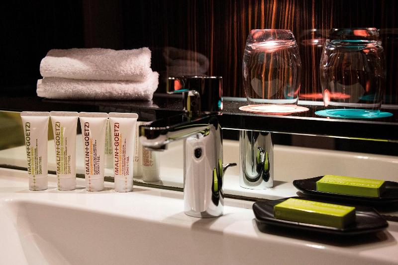 クラブルーム, Le Méridien Etoile