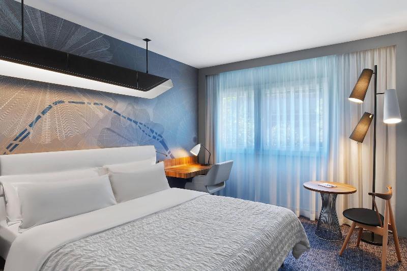 クラブルーム, Le Méridien Etoile