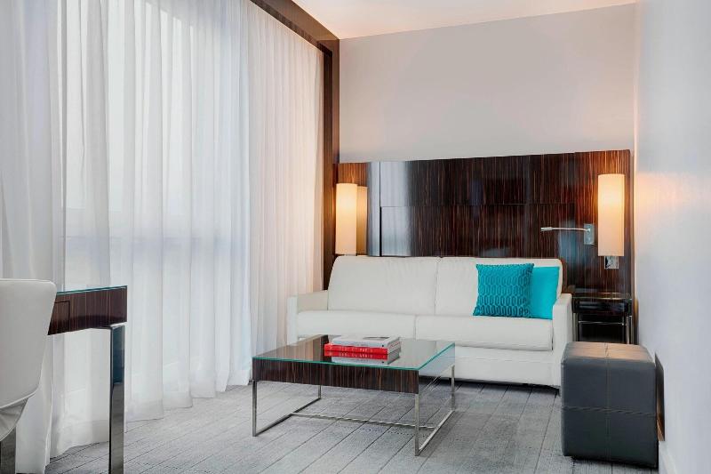 ジュニアスイート, Le Méridien Etoile