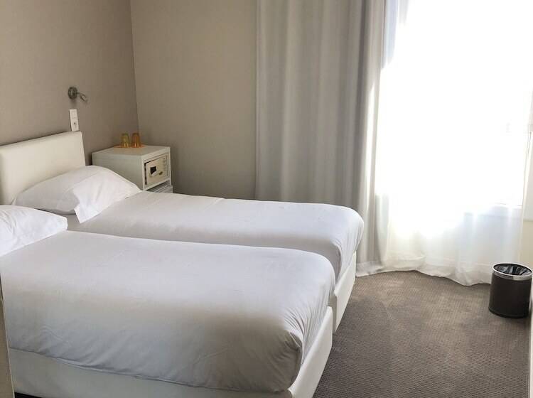 수피리어 룸, Ligure