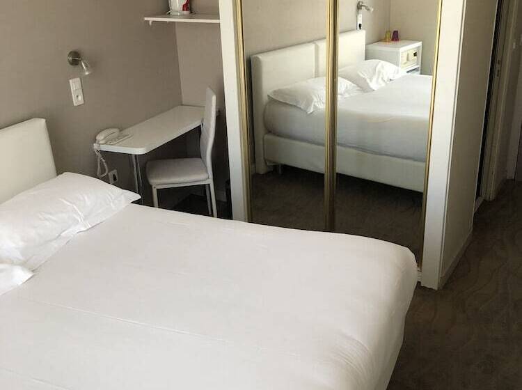 高级大房间, Ligure