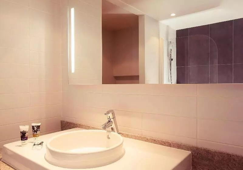 اتاق کلاسیک سه تخته, Mercure Paris Orly Rungis Aéroport