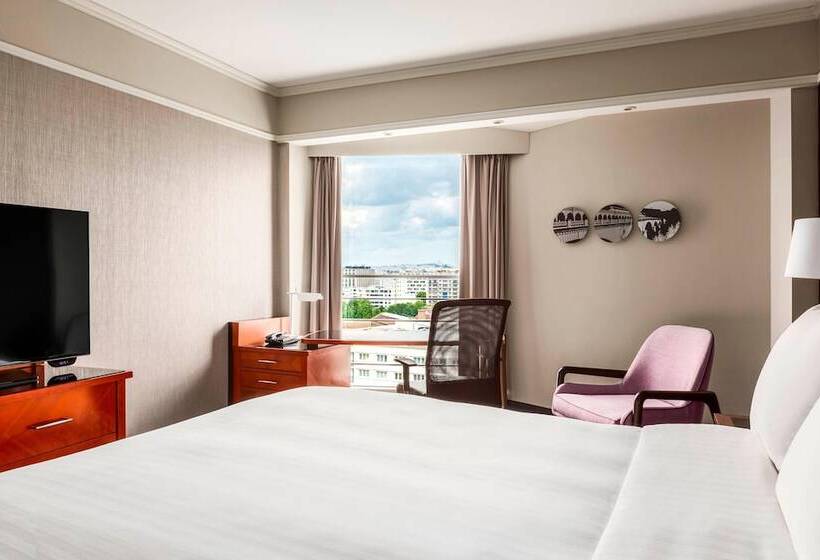 جناح عائلي, Paris Marriott Rive Gauche Hotel & Conference Center